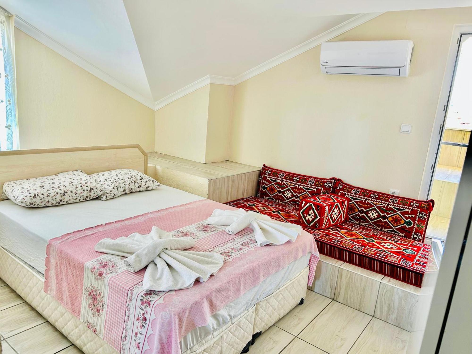 Karaca Apart Hotel ダルヤン エクステリア 写真